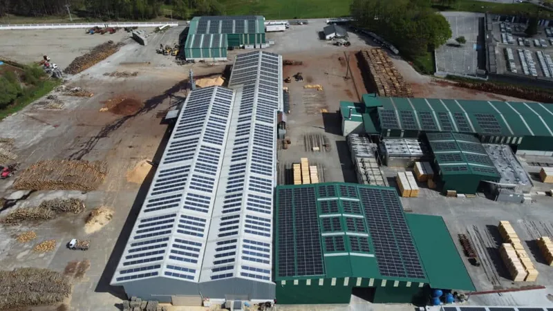 Maderas Goiriz: 869 kW en cubierta